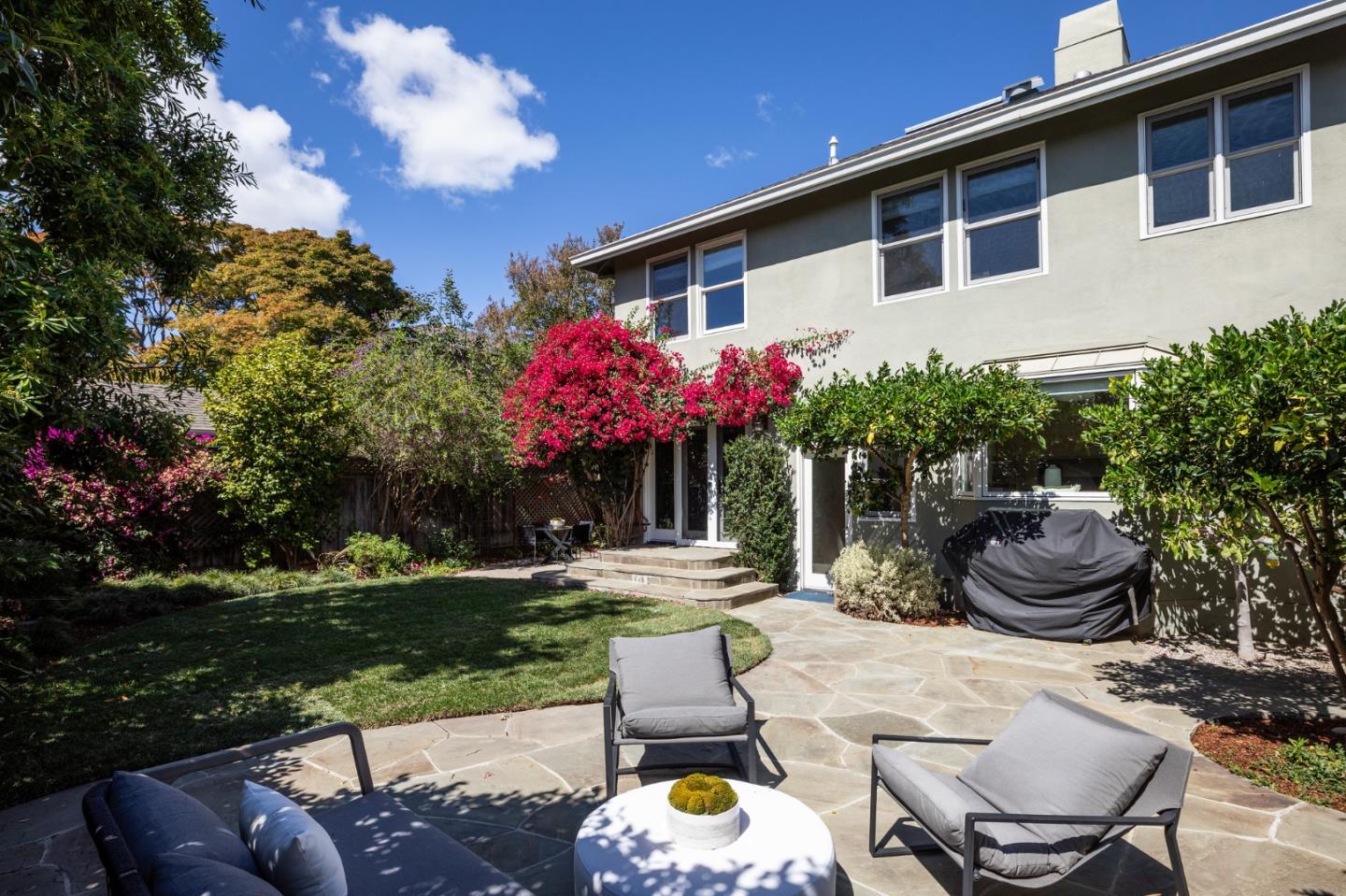 Detail Gallery Image 12 of 13 For 1632 Mariposa Ave, Palo Alto,  CA 94306 - 4 Beds | 2/1 Baths