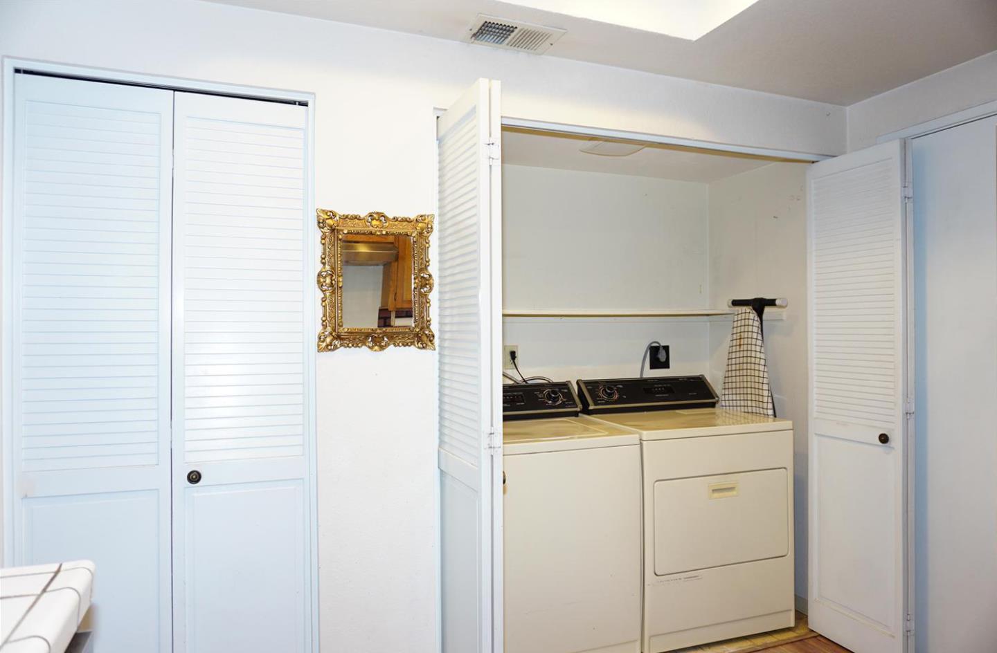 Detail Gallery Image 13 of 36 For 4733 Lago Vista Cir, San Jose,  CA 95129 - 3 Beds | 2/1 Baths