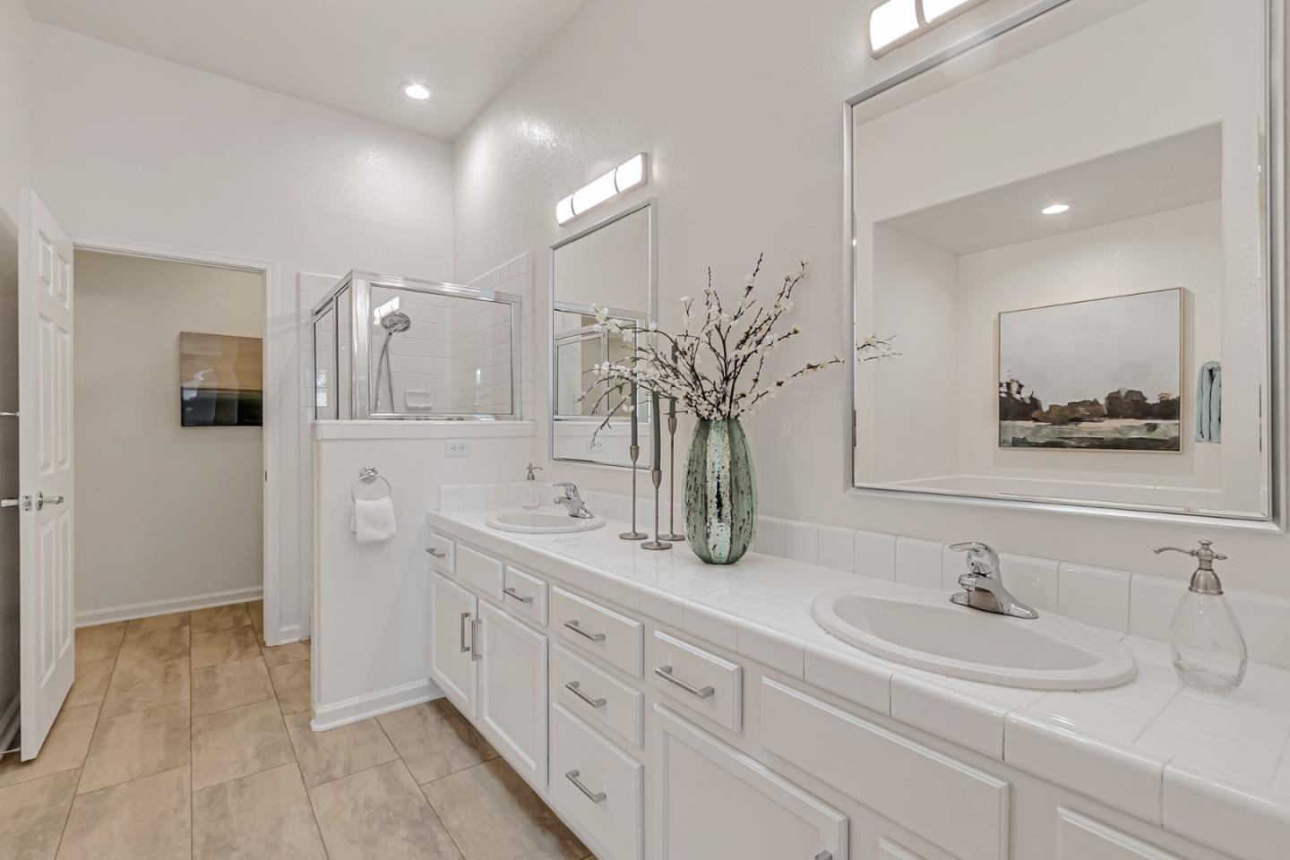 Detail Gallery Image 33 of 60 For 2051 Folle Blanche Dr, San Jose,  CA 95135 - 3 Beds | 3 Baths