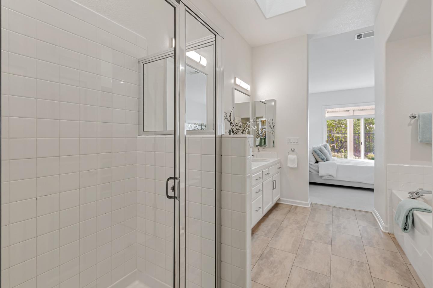 Detail Gallery Image 38 of 60 For 2051 Folle Blanche Dr, San Jose,  CA 95135 - 3 Beds | 3 Baths