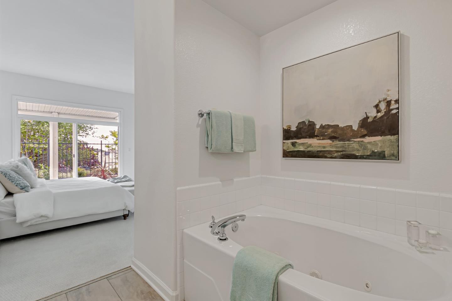 Detail Gallery Image 39 of 60 For 2051 Folle Blanche Dr, San Jose,  CA 95135 - 3 Beds | 3 Baths