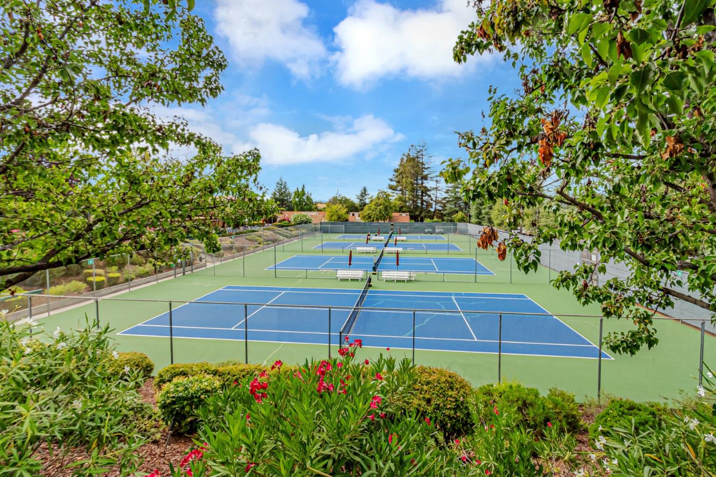 Detail Gallery Image 50 of 60 For 2051 Folle Blanche Dr, San Jose,  CA 95135 - 3 Beds | 3 Baths