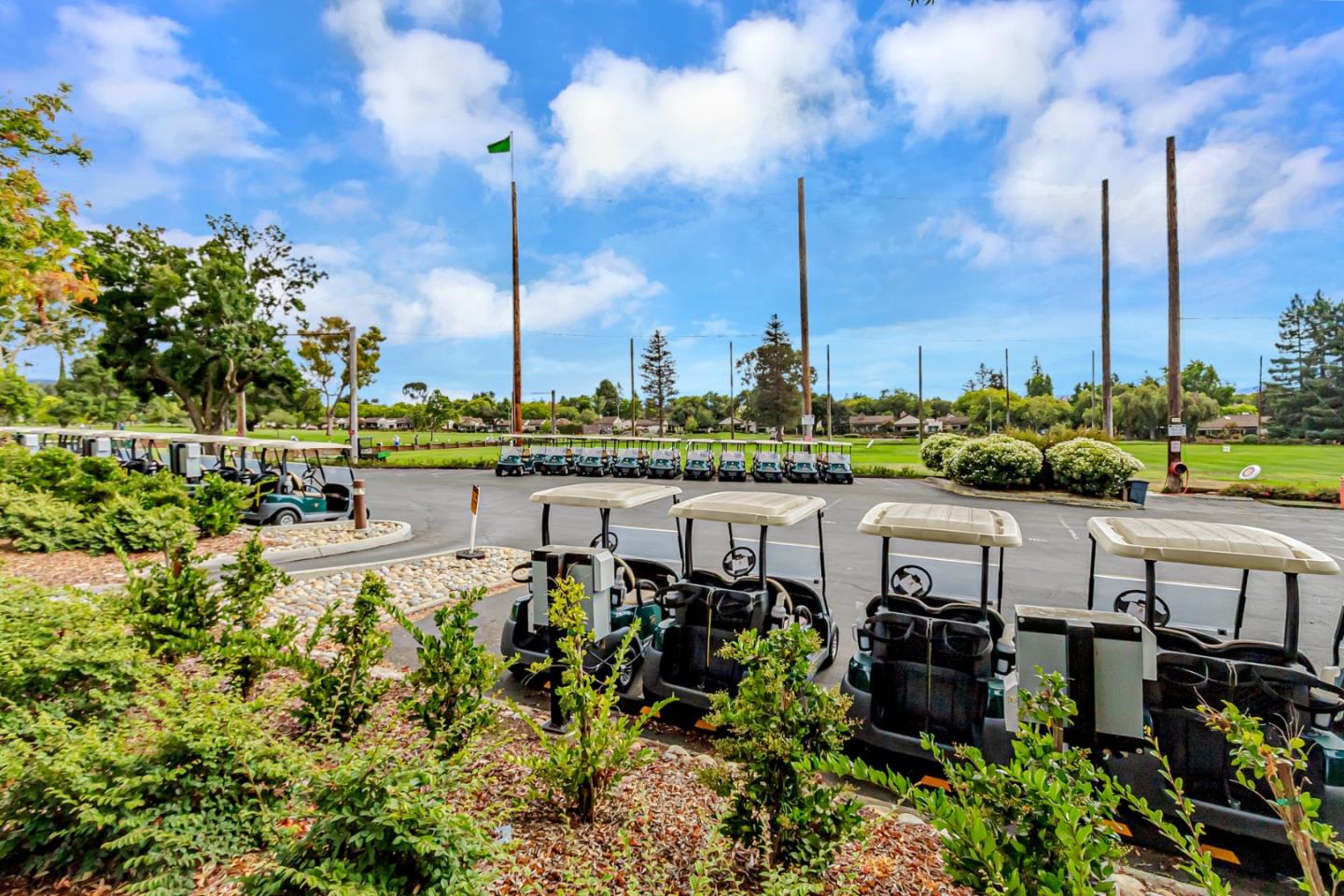Detail Gallery Image 56 of 60 For 2051 Folle Blanche Dr, San Jose,  CA 95135 - 3 Beds | 3 Baths