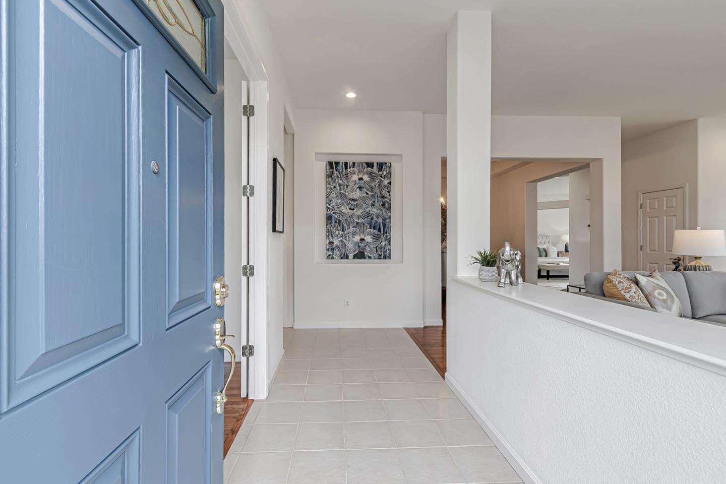 Detail Gallery Image 9 of 60 For 2051 Folle Blanche Dr, San Jose,  CA 95135 - 3 Beds | 3 Baths