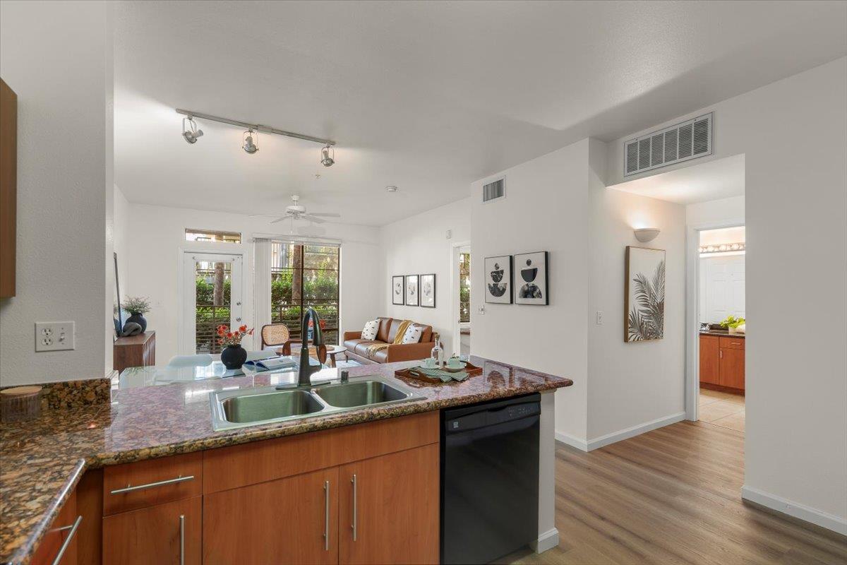 Detail Gallery Image 12 of 25 For 1060 S 3rd St #179,  San Jose,  CA 95112 - 1 Beds | 1 Baths