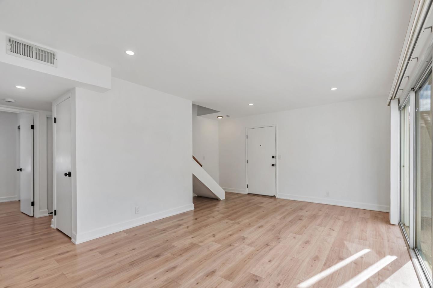 Detail Gallery Image 20 of 47 For 8064 Park Villa Cir, Cupertino,  CA 95014 - 3 Beds | 2 Baths