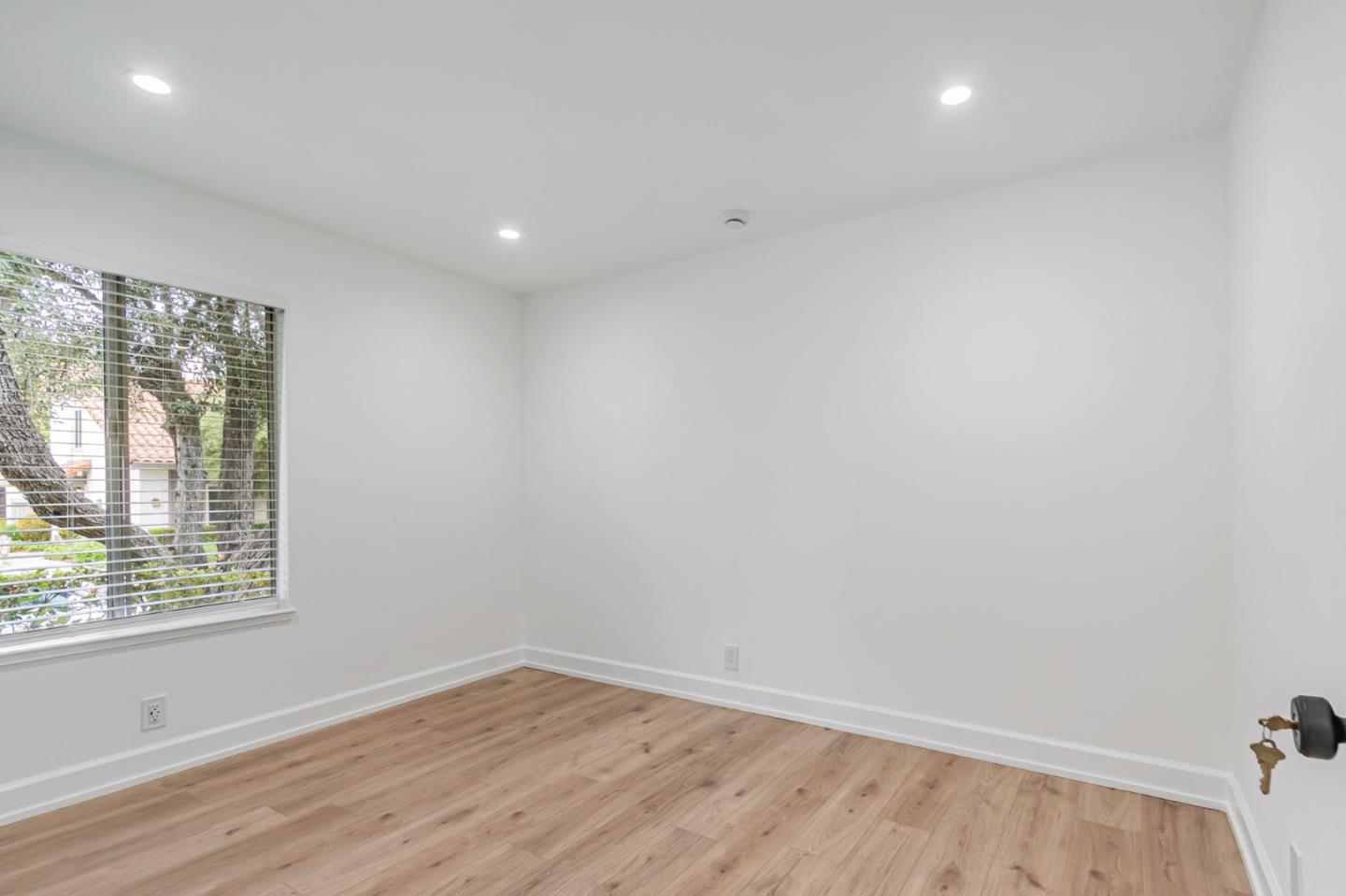 Detail Gallery Image 31 of 47 For 8064 Park Villa Cir, Cupertino,  CA 95014 - 3 Beds | 2 Baths