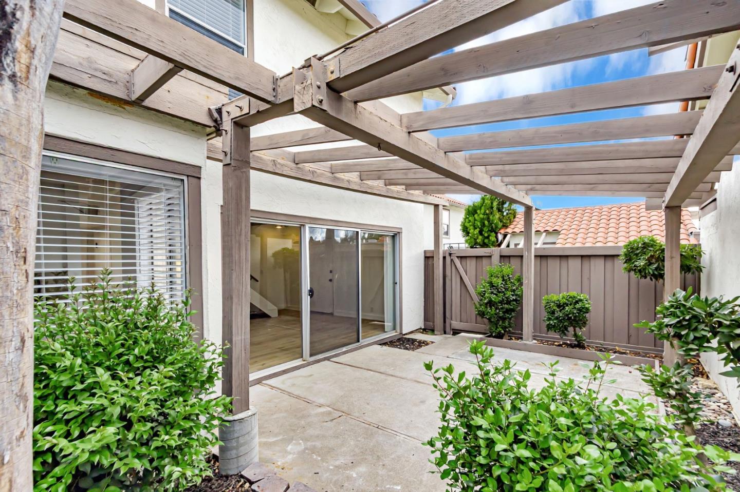 Detail Gallery Image 7 of 47 For 8064 Park Villa Cir, Cupertino,  CA 95014 - 3 Beds | 2 Baths