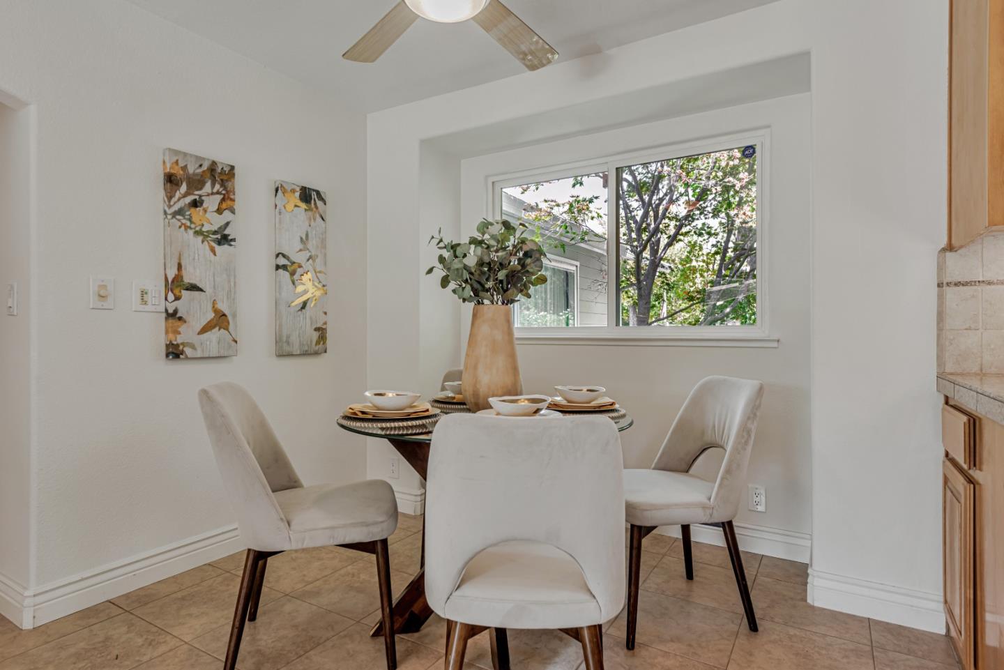 Detail Gallery Image 16 of 49 For 12035 Brookglen Dr, Saratoga,  CA 95070 - 5 Beds | 3/1 Baths