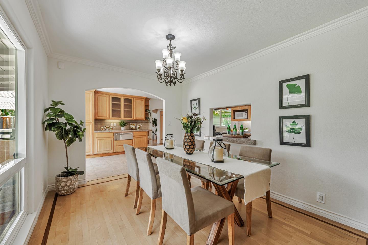 Detail Gallery Image 18 of 49 For 12035 Brookglen Dr, Saratoga,  CA 95070 - 5 Beds | 3/1 Baths