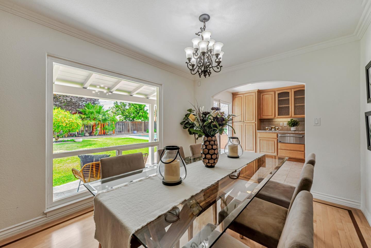 Detail Gallery Image 19 of 49 For 12035 Brookglen Dr, Saratoga,  CA 95070 - 5 Beds | 3/1 Baths