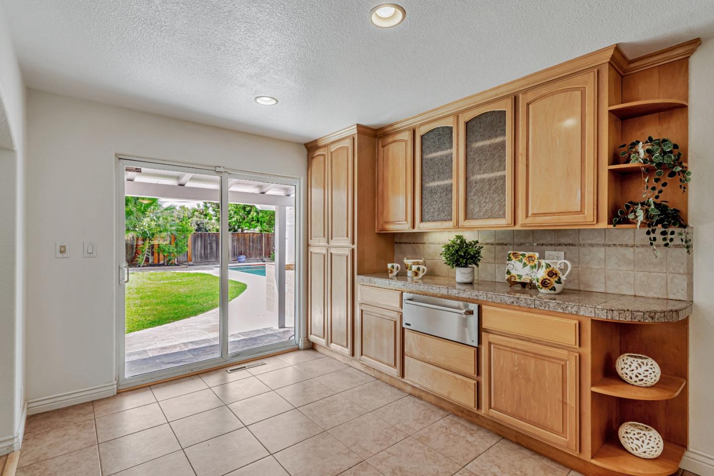 Detail Gallery Image 20 of 49 For 12035 Brookglen Dr, Saratoga,  CA 95070 - 5 Beds | 3/1 Baths