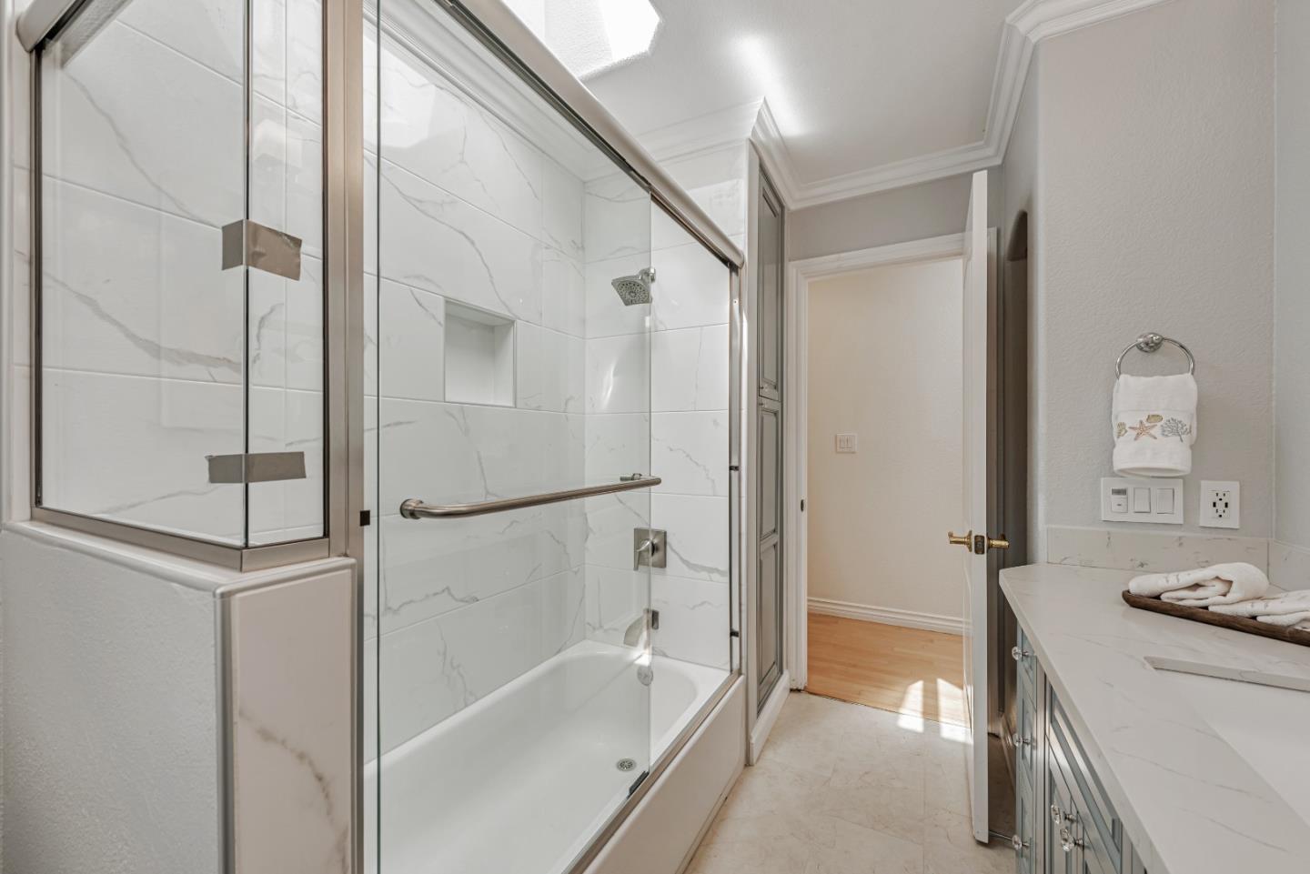 Detail Gallery Image 30 of 49 For 12035 Brookglen Dr, Saratoga,  CA 95070 - 5 Beds | 3/1 Baths