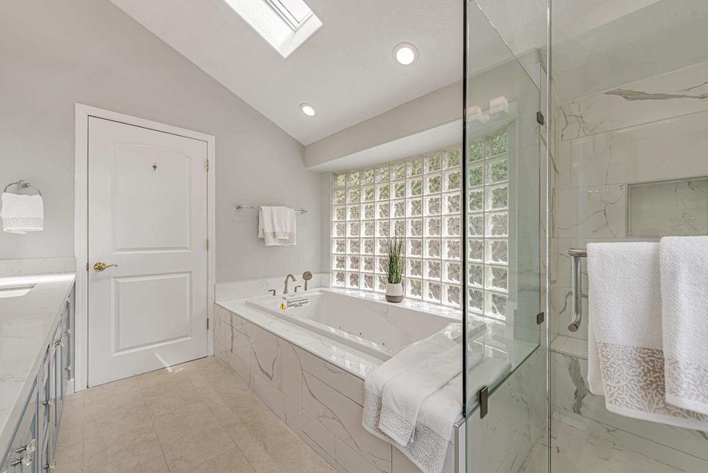 Detail Gallery Image 35 of 49 For 12035 Brookglen Dr, Saratoga,  CA 95070 - 5 Beds | 3/1 Baths