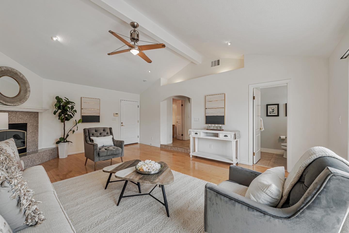 Detail Gallery Image 9 of 49 For 12035 Brookglen Dr, Saratoga,  CA 95070 - 5 Beds | 3/1 Baths
