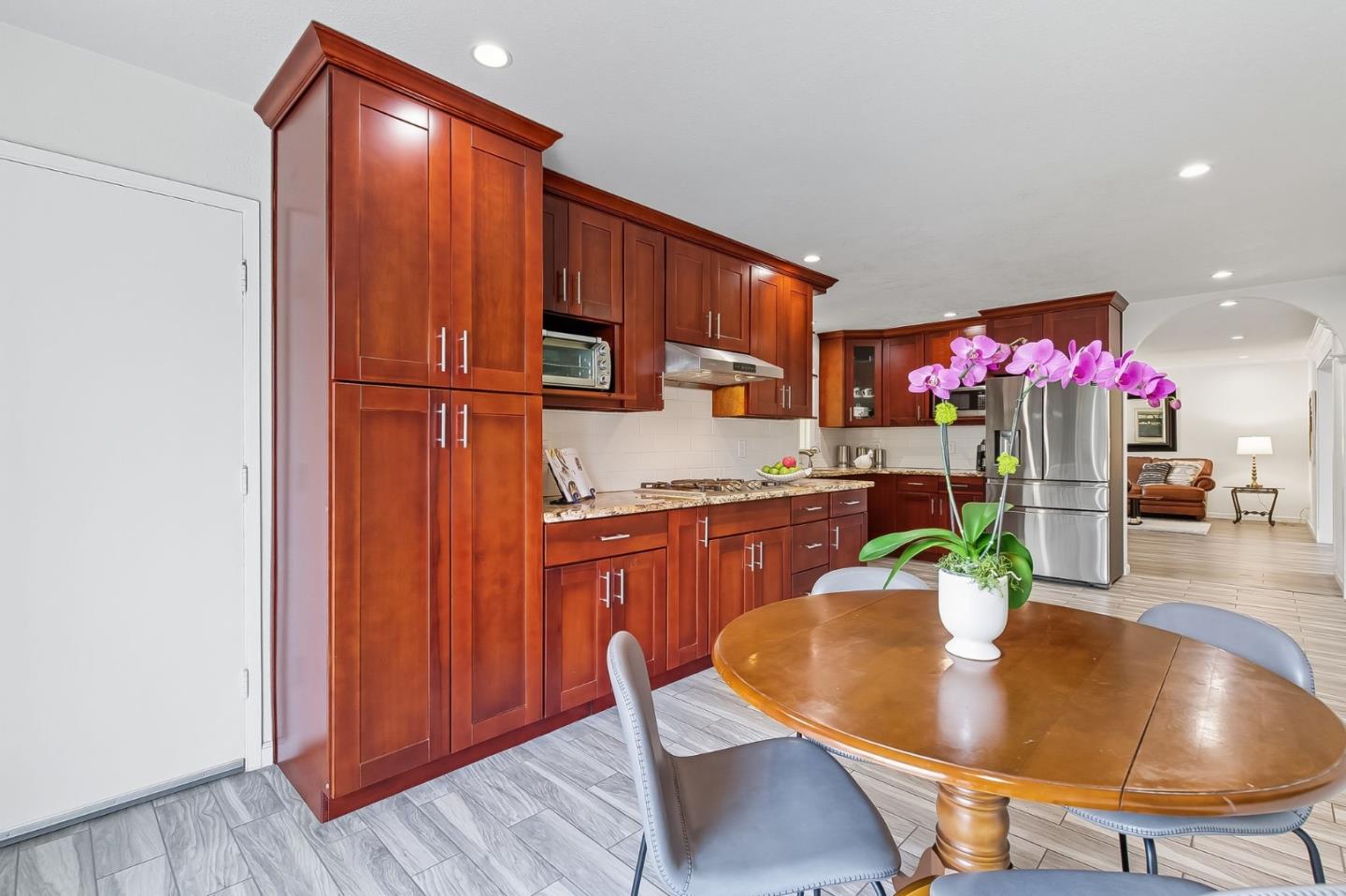Detail Gallery Image 20 of 44 For 5187 Doyle Rd, San Jose,  CA 95129 - 3 Beds | 2 Baths