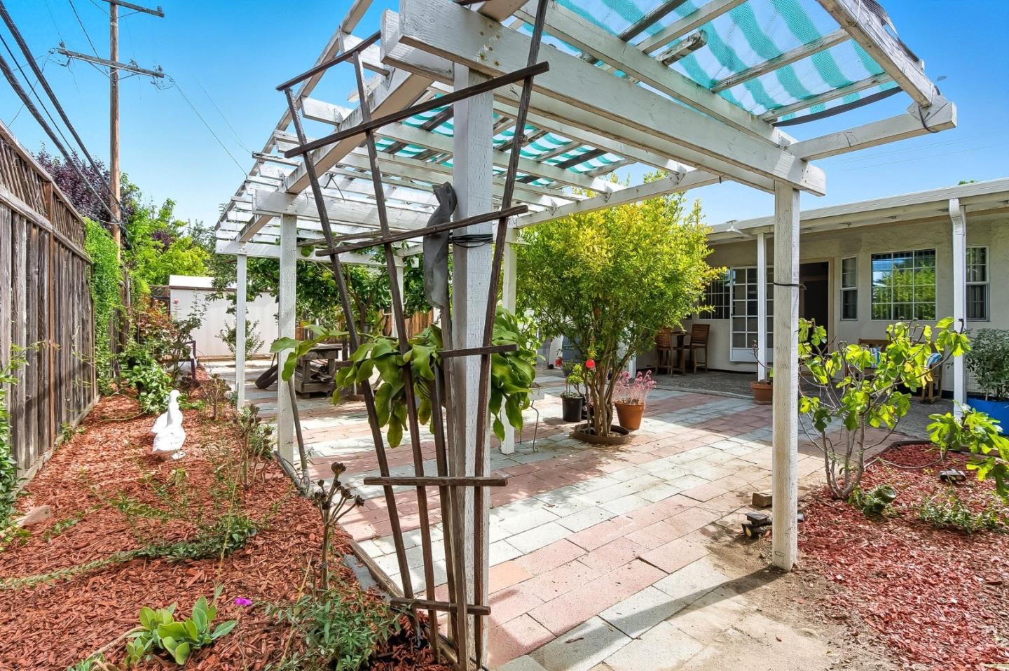 Detail Gallery Image 29 of 44 For 5187 Doyle Rd, San Jose,  CA 95129 - 3 Beds | 2 Baths