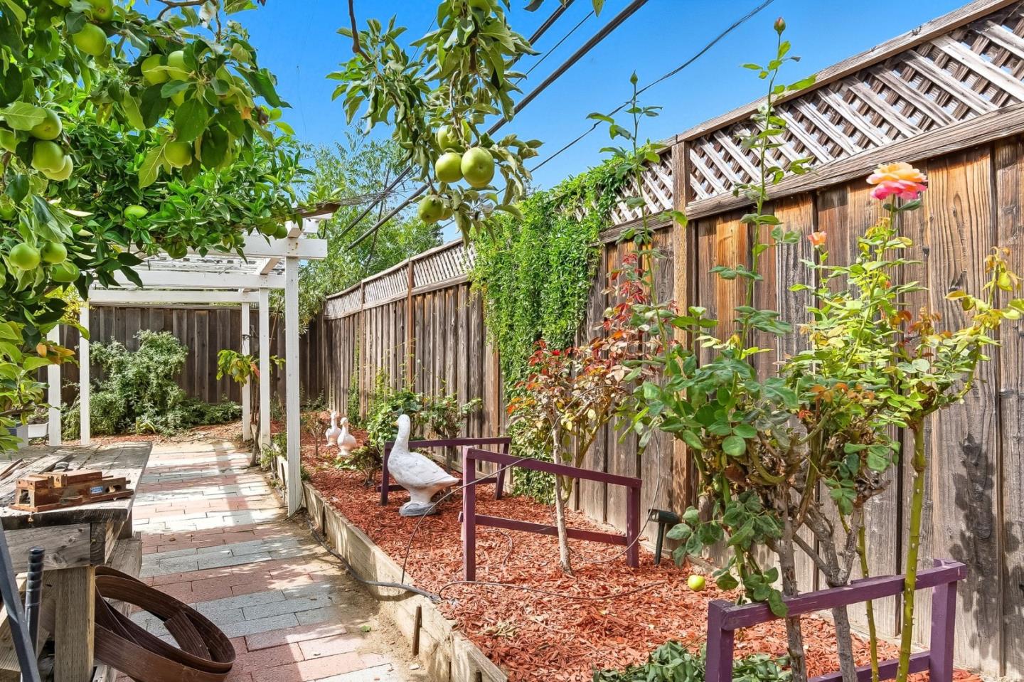 Detail Gallery Image 31 of 44 For 5187 Doyle Rd, San Jose,  CA 95129 - 3 Beds | 2 Baths