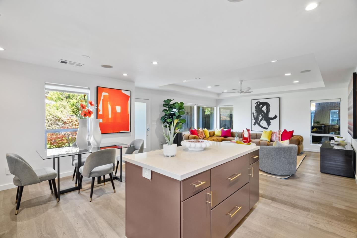 Detail Gallery Image 16 of 43 For 645 Maybell Ave a,  Palo Alto,  CA 94306 - 3 Beds | 2 Baths