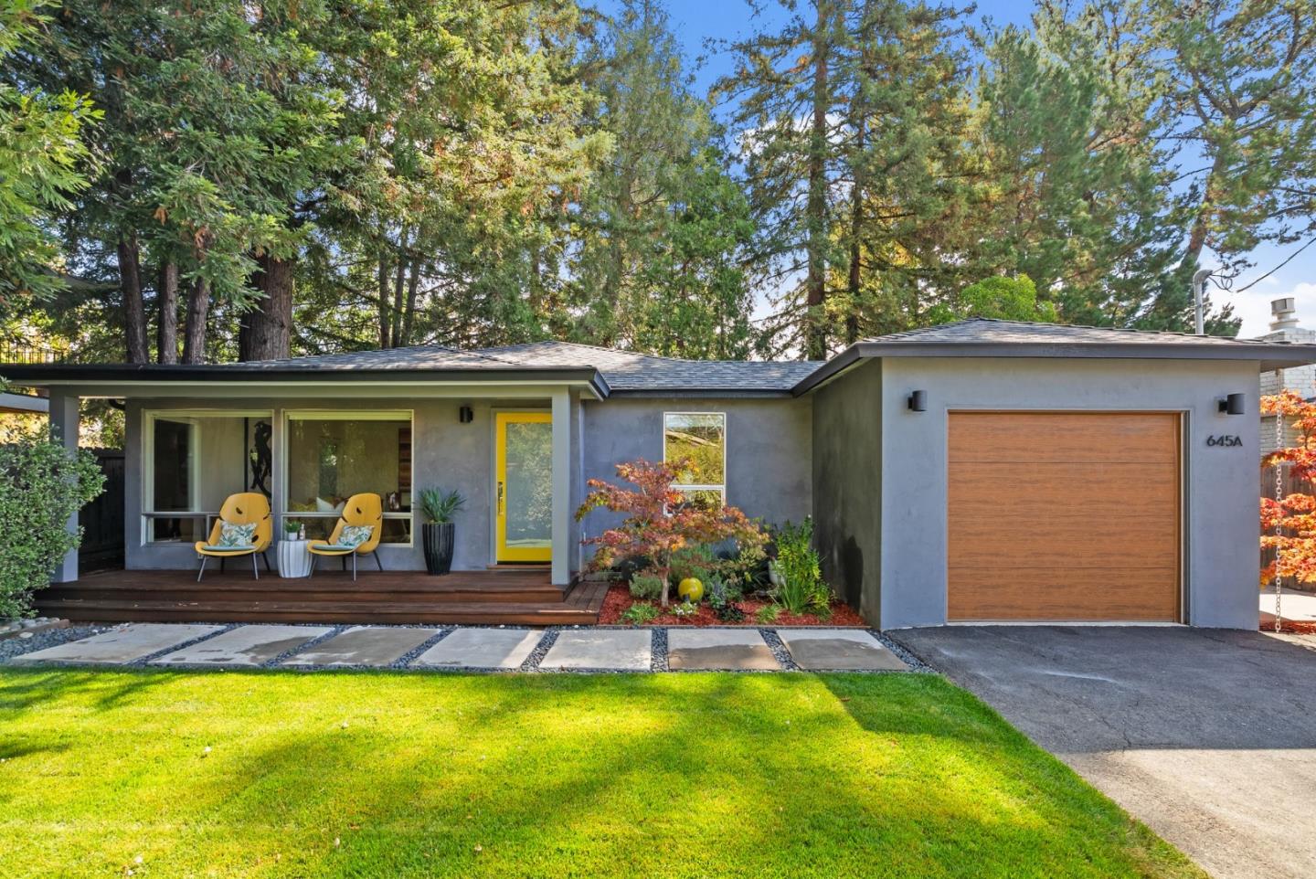 Detail Gallery Image 2 of 43 For 645 Maybell Ave a,  Palo Alto,  CA 94306 - 3 Beds | 2 Baths