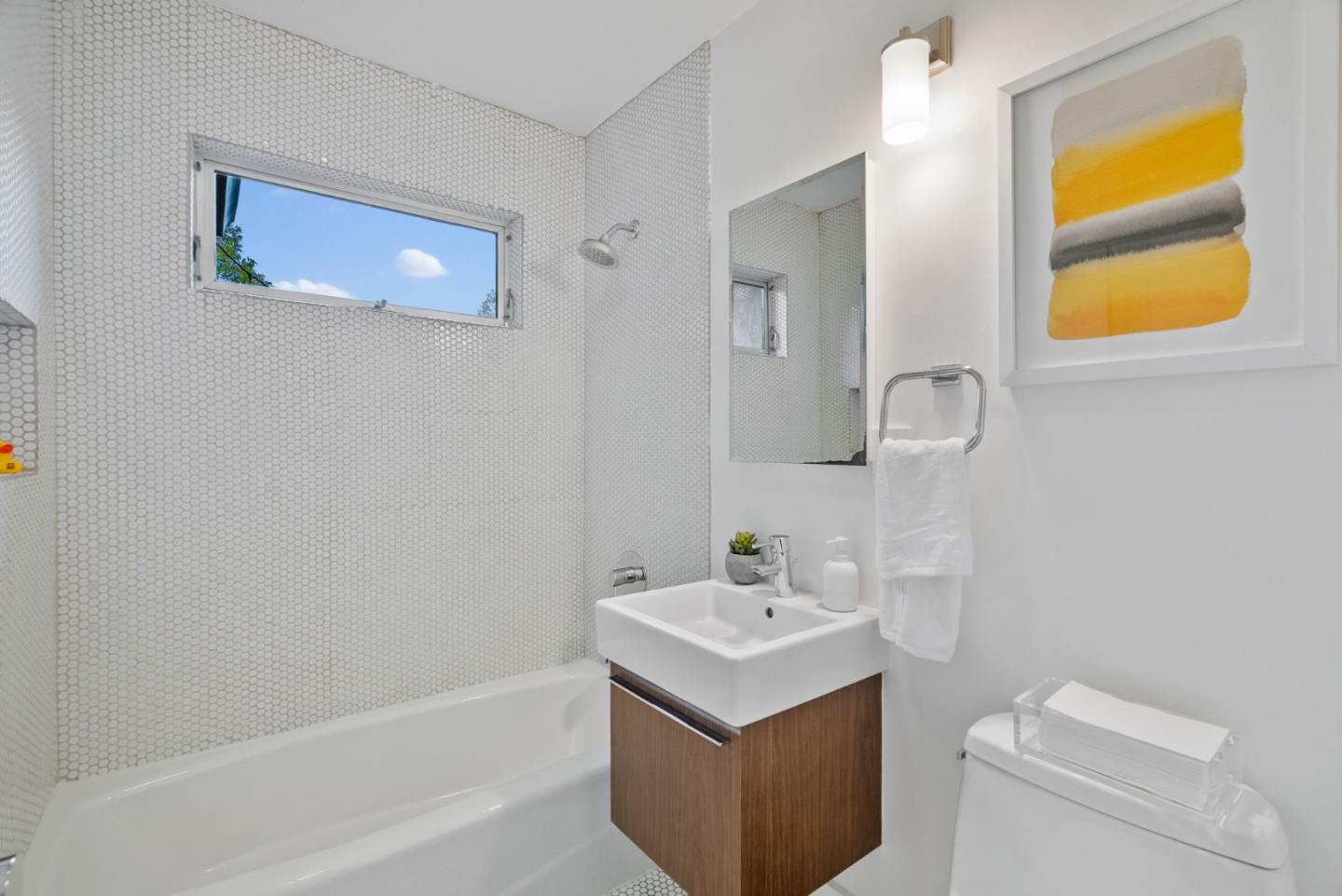 Detail Gallery Image 24 of 43 For 645 Maybell Ave a,  Palo Alto,  CA 94306 - 3 Beds | 2 Baths