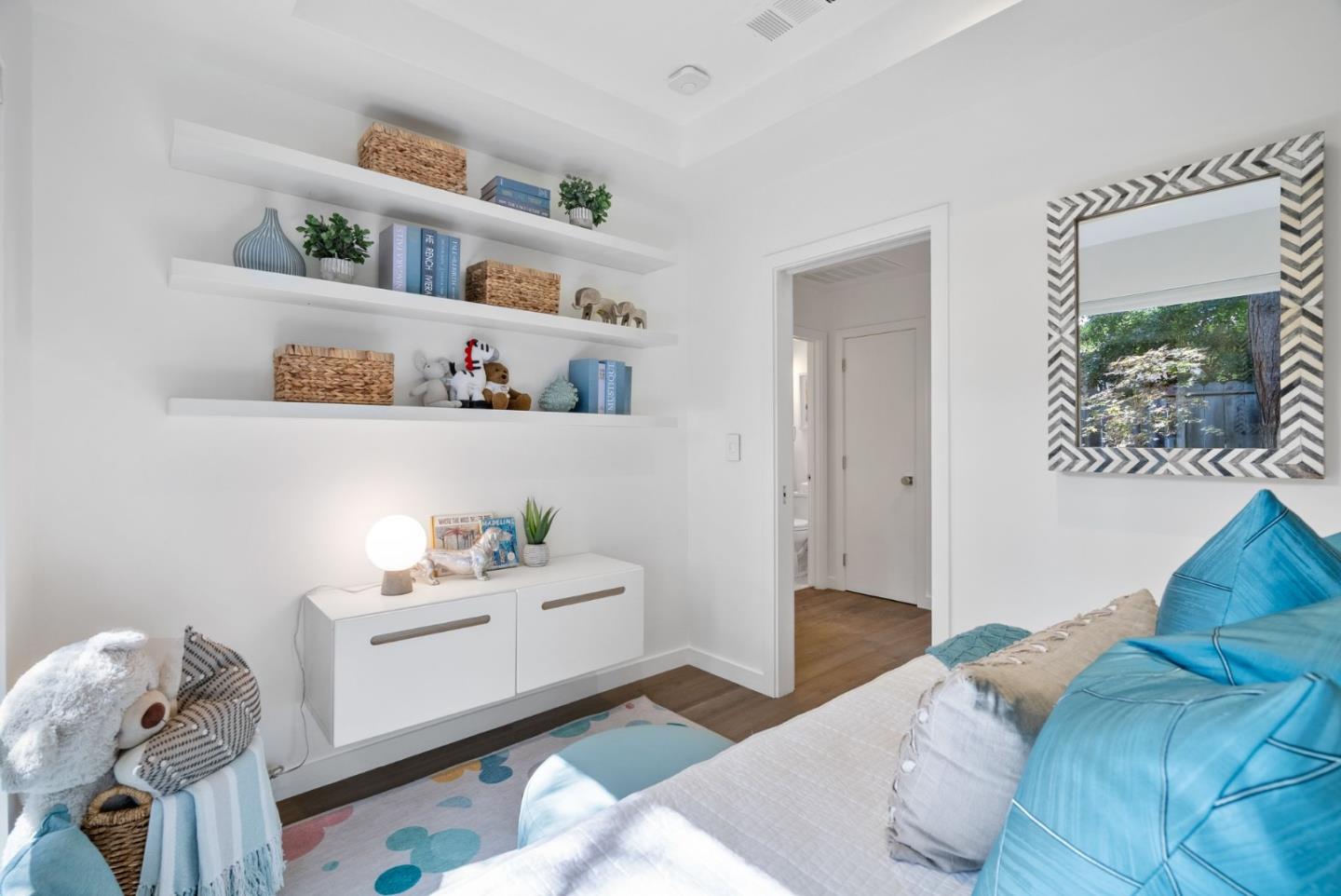 Detail Gallery Image 28 of 43 For 645 Maybell Ave a,  Palo Alto,  CA 94306 - 3 Beds | 2 Baths