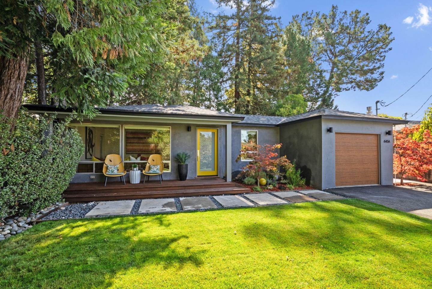 Detail Gallery Image 3 of 43 For 645 Maybell Ave a,  Palo Alto,  CA 94306 - 3 Beds | 2 Baths