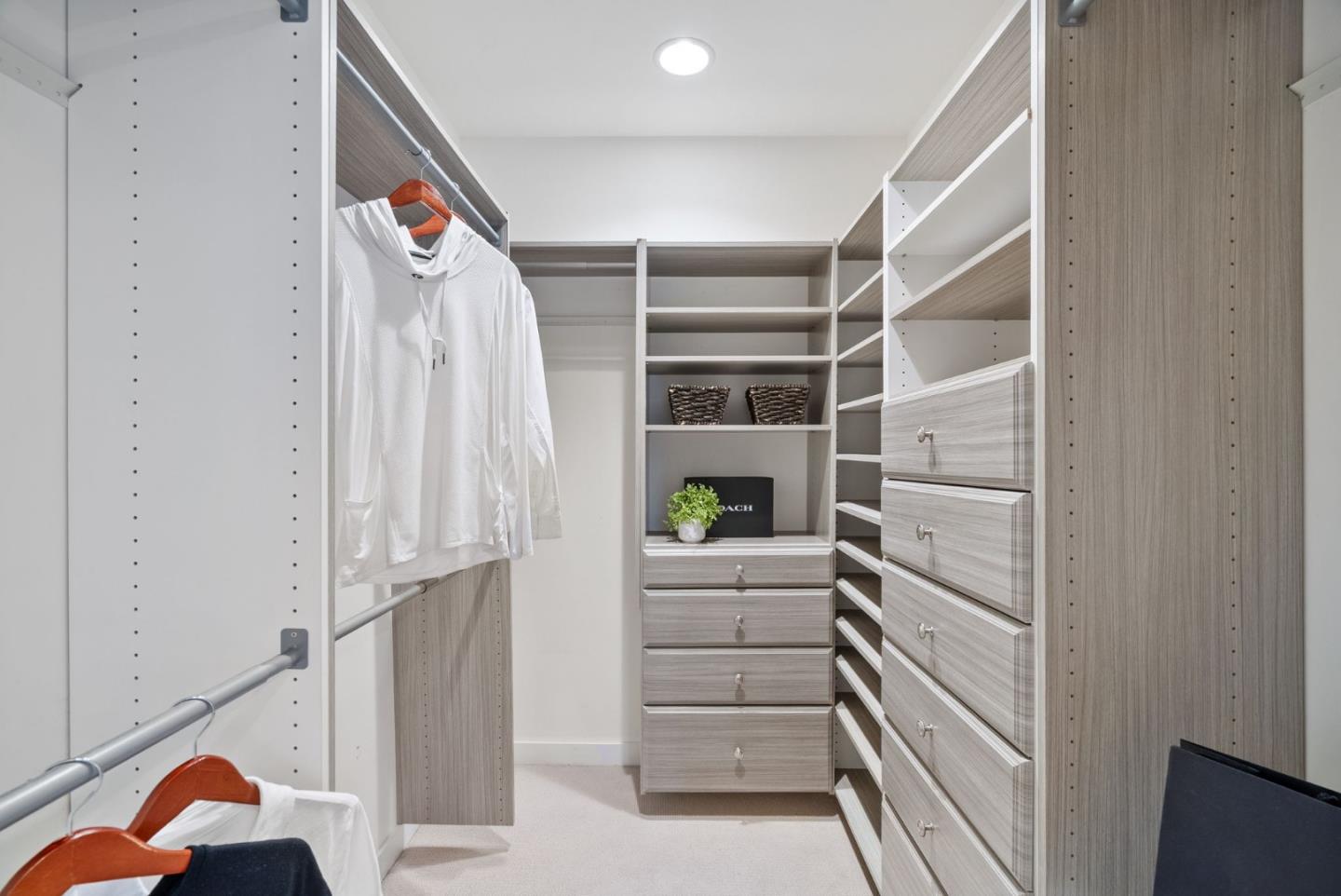 Detail Gallery Image 32 of 43 For 645 Maybell Ave a,  Palo Alto,  CA 94306 - 3 Beds | 2 Baths