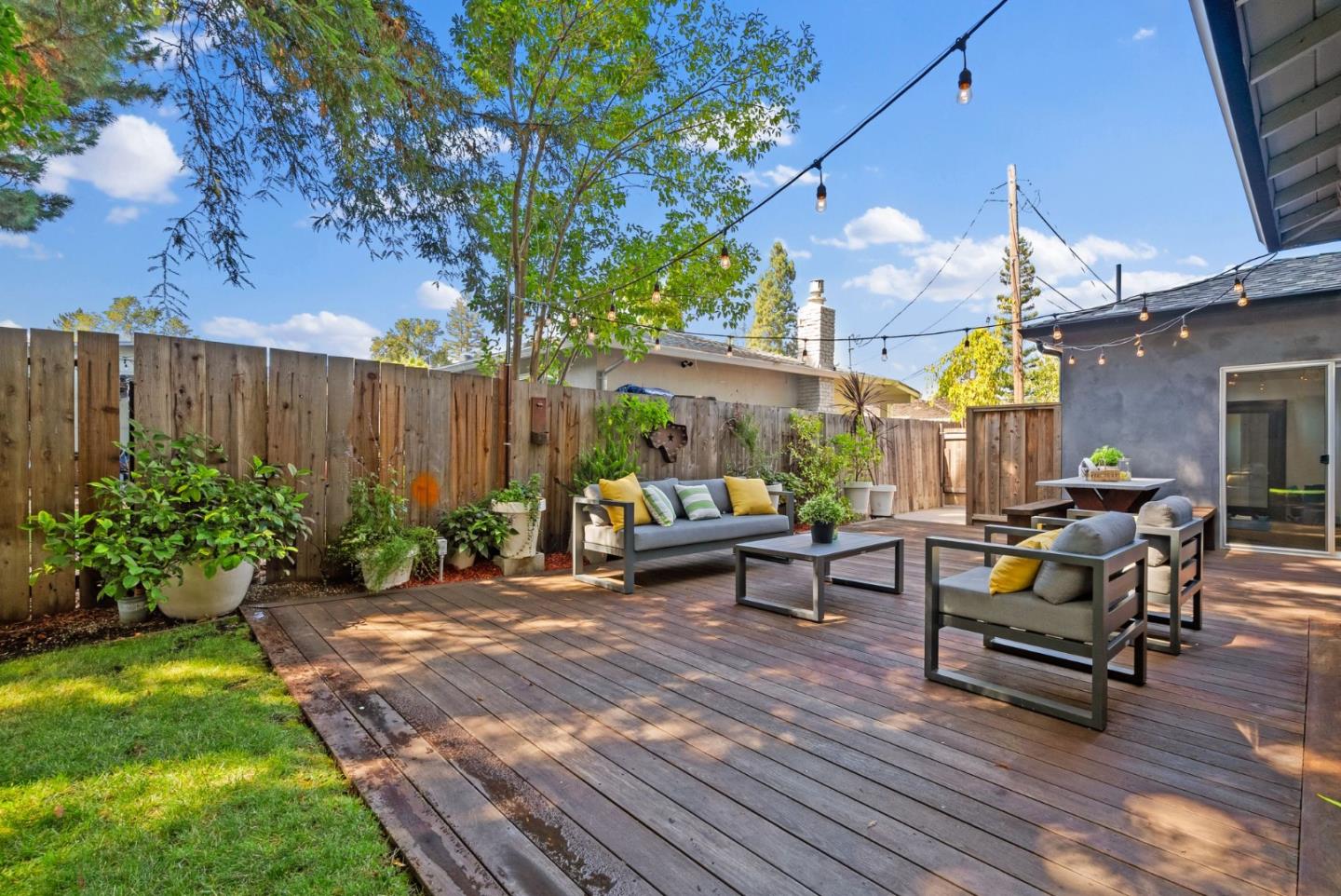 Detail Gallery Image 40 of 43 For 645 Maybell Ave a,  Palo Alto,  CA 94306 - 3 Beds | 2 Baths