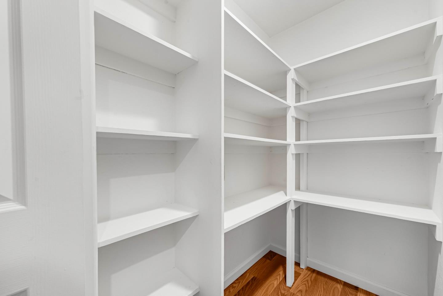 Detail Gallery Image 16 of 43 For 50 Jordan Pl, Palo Alto,  CA 94303 - 4 Beds | 2 Baths