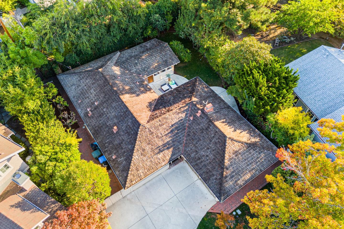 Detail Gallery Image 2 of 43 For 50 Jordan Pl, Palo Alto,  CA 94303 - 4 Beds | 2 Baths