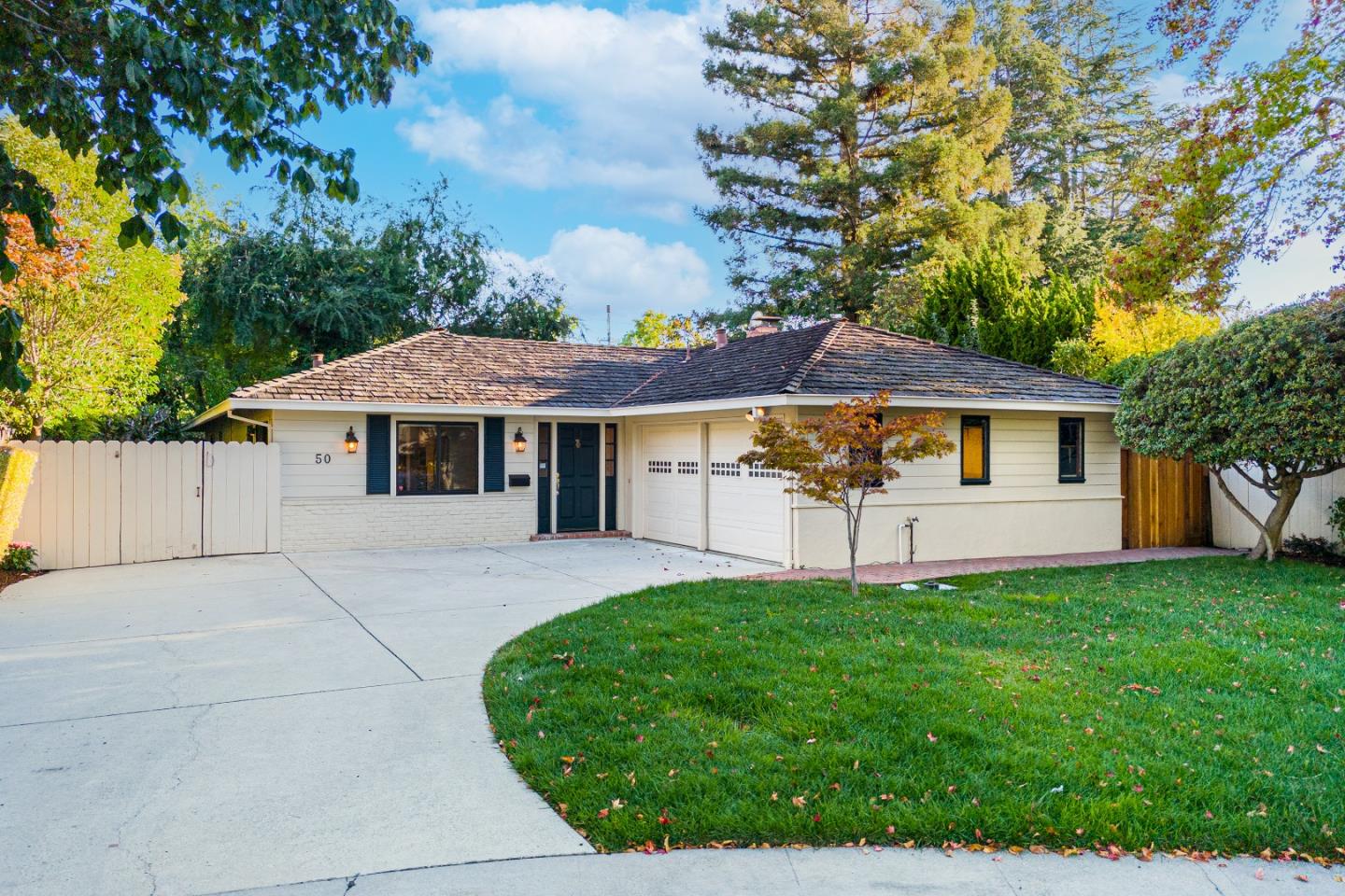 Detail Gallery Image 3 of 43 For 50 Jordan Pl, Palo Alto,  CA 94303 - 4 Beds | 2 Baths