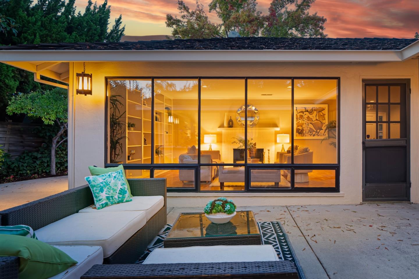 Detail Gallery Image 33 of 43 For 50 Jordan Pl, Palo Alto,  CA 94303 - 4 Beds | 2 Baths