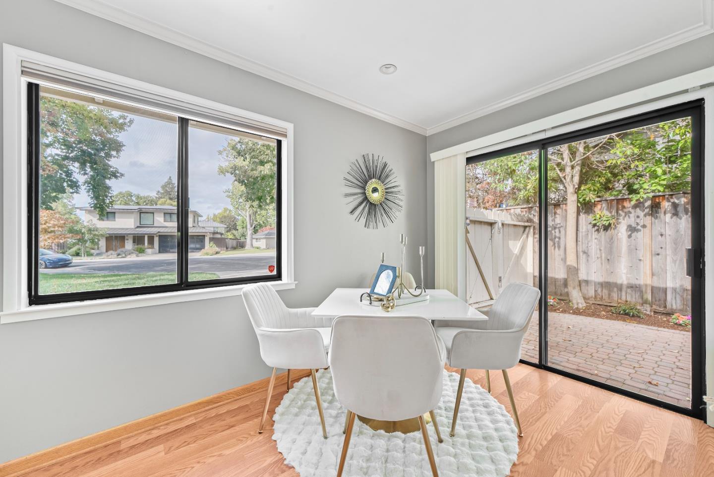 Detail Gallery Image 5 of 43 For 50 Jordan Pl, Palo Alto,  CA 94303 - 4 Beds | 2 Baths