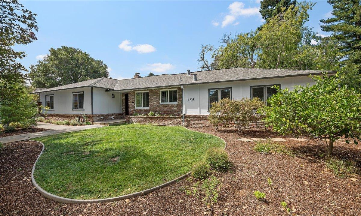 Detail Gallery Image 3 of 35 For 156 Beverly Ln, Los Altos,  CA 94022 - 3 Beds | 2 Baths