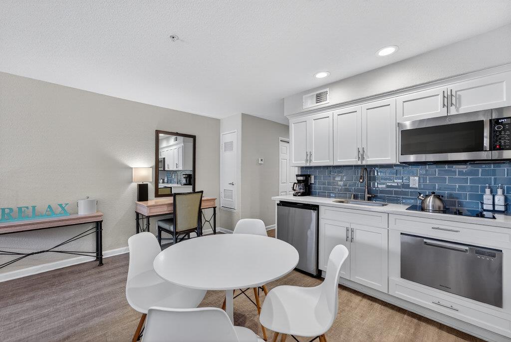 Detail Gallery Image 11 of 29 For 123 Seascape Resort Dr #123,  Aptos,  CA 95003 - 1 Beds | 1 Baths