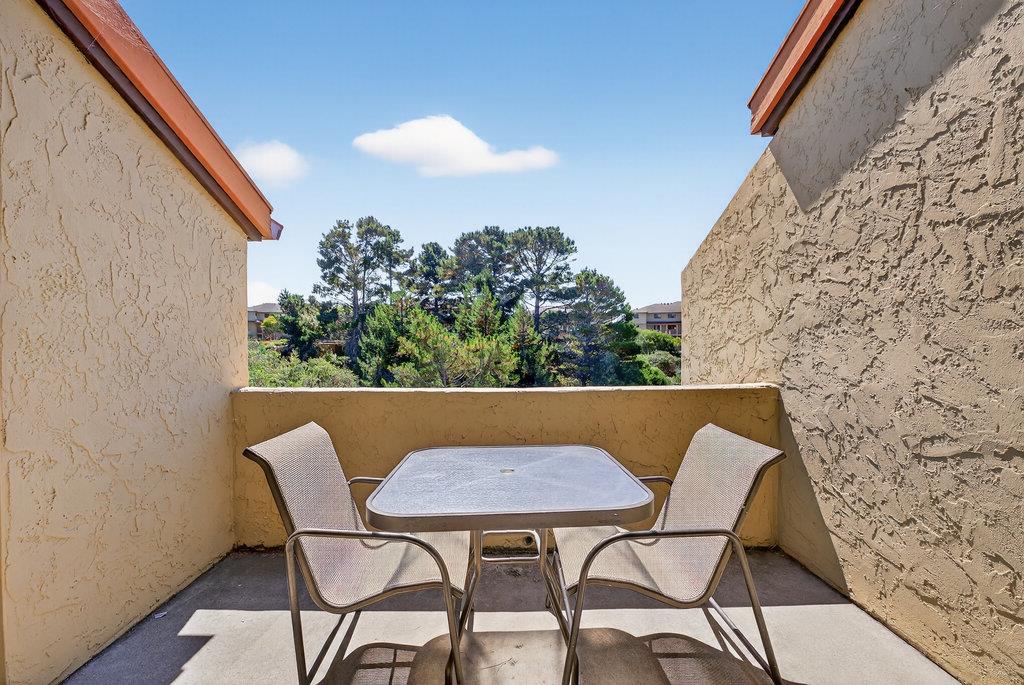 Detail Gallery Image 3 of 29 For 123 Seascape Resort Dr #123,  Aptos,  CA 95003 - 1 Beds | 1 Baths