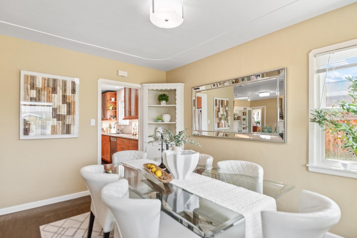Detail Gallery Image 11 of 32 For 196 Douglane Ave, Santa Clara,  CA 95050 - 3 Beds | 2 Baths