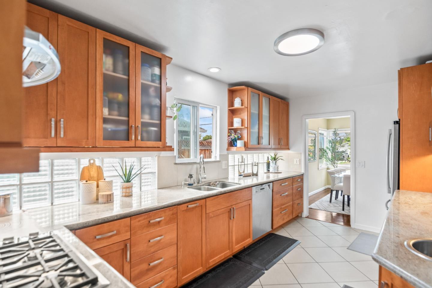 Detail Gallery Image 15 of 32 For 196 Douglane Ave, Santa Clara,  CA 95050 - 3 Beds | 2 Baths