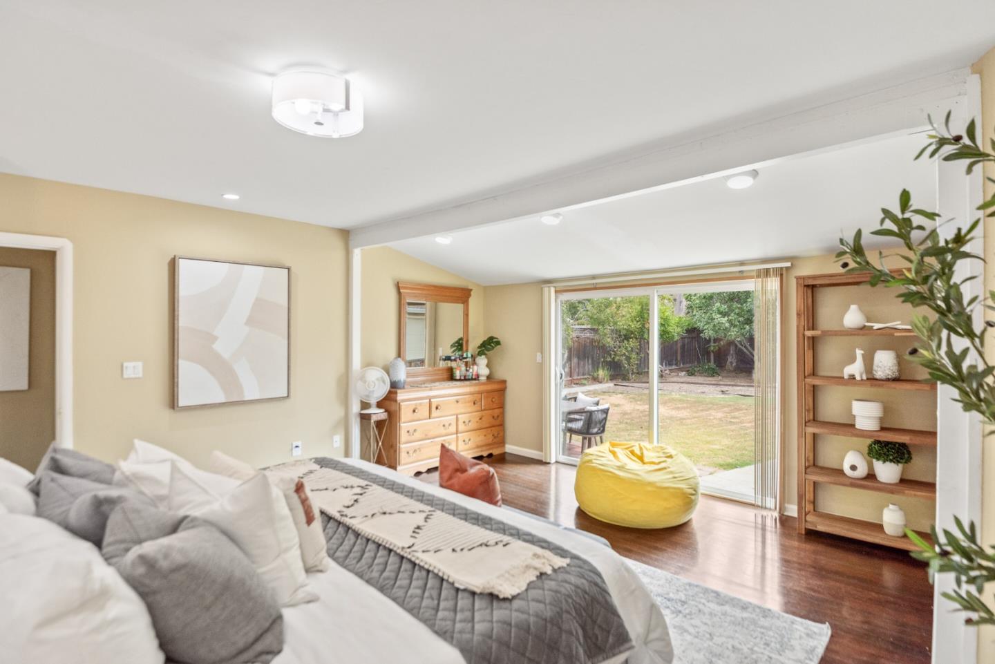 Detail Gallery Image 19 of 32 For 196 Douglane Ave, Santa Clara,  CA 95050 - 3 Beds | 2 Baths
