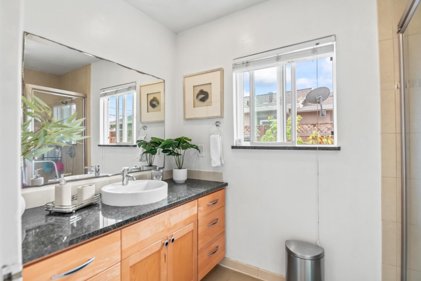 Detail Gallery Image 20 of 32 For 196 Douglane Ave, Santa Clara,  CA 95050 - 3 Beds | 2 Baths