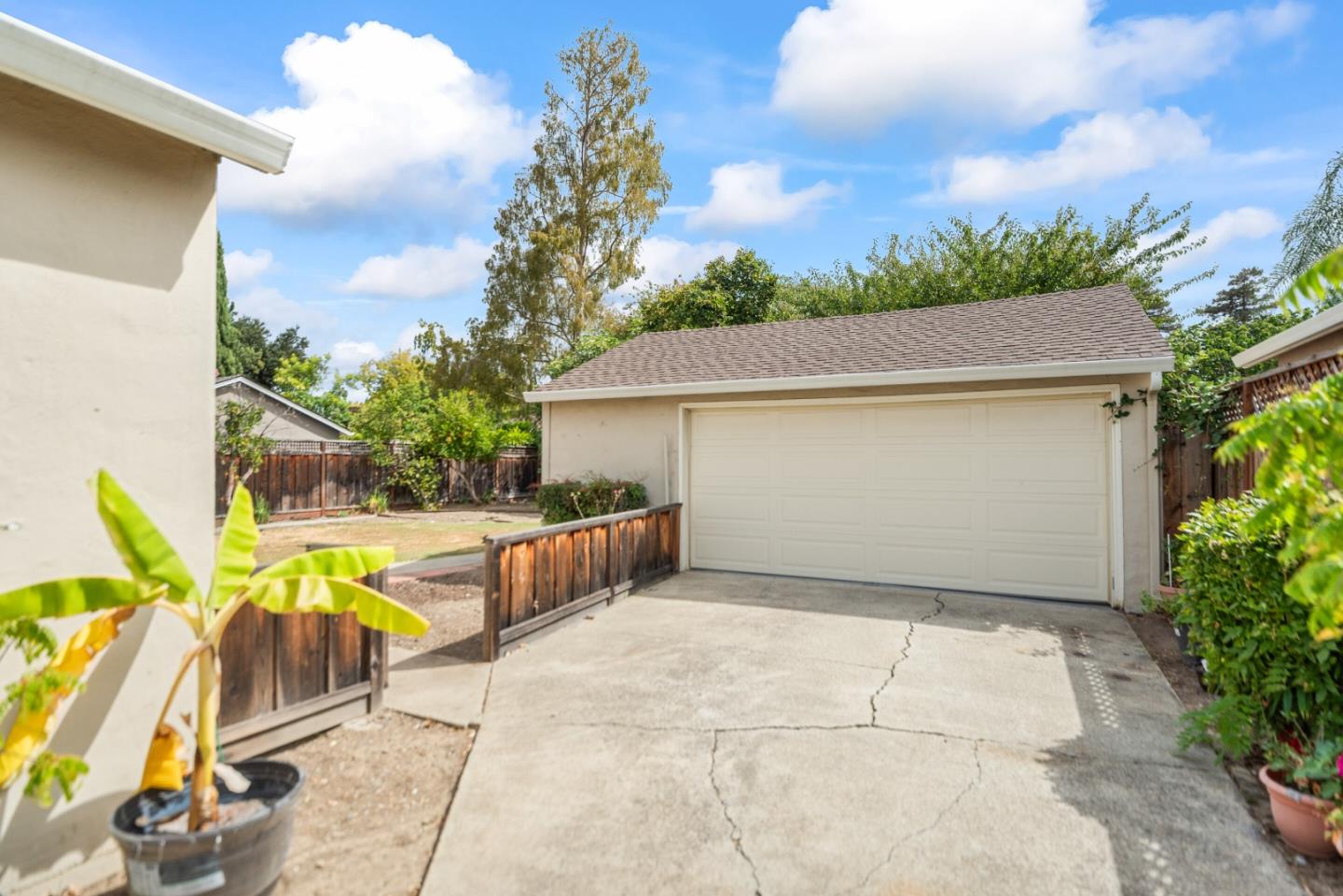 Detail Gallery Image 26 of 32 For 196 Douglane Ave, Santa Clara,  CA 95050 - 3 Beds | 2 Baths