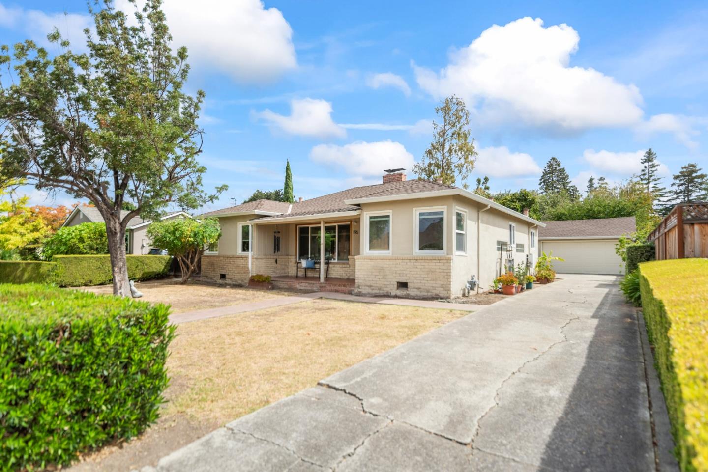 Detail Gallery Image 3 of 32 For 196 Douglane Ave, Santa Clara,  CA 95050 - 3 Beds | 2 Baths