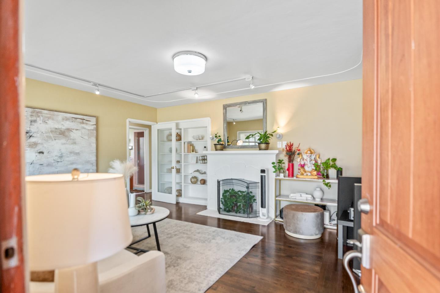 Detail Gallery Image 5 of 32 For 196 Douglane Ave, Santa Clara,  CA 95050 - 3 Beds | 2 Baths