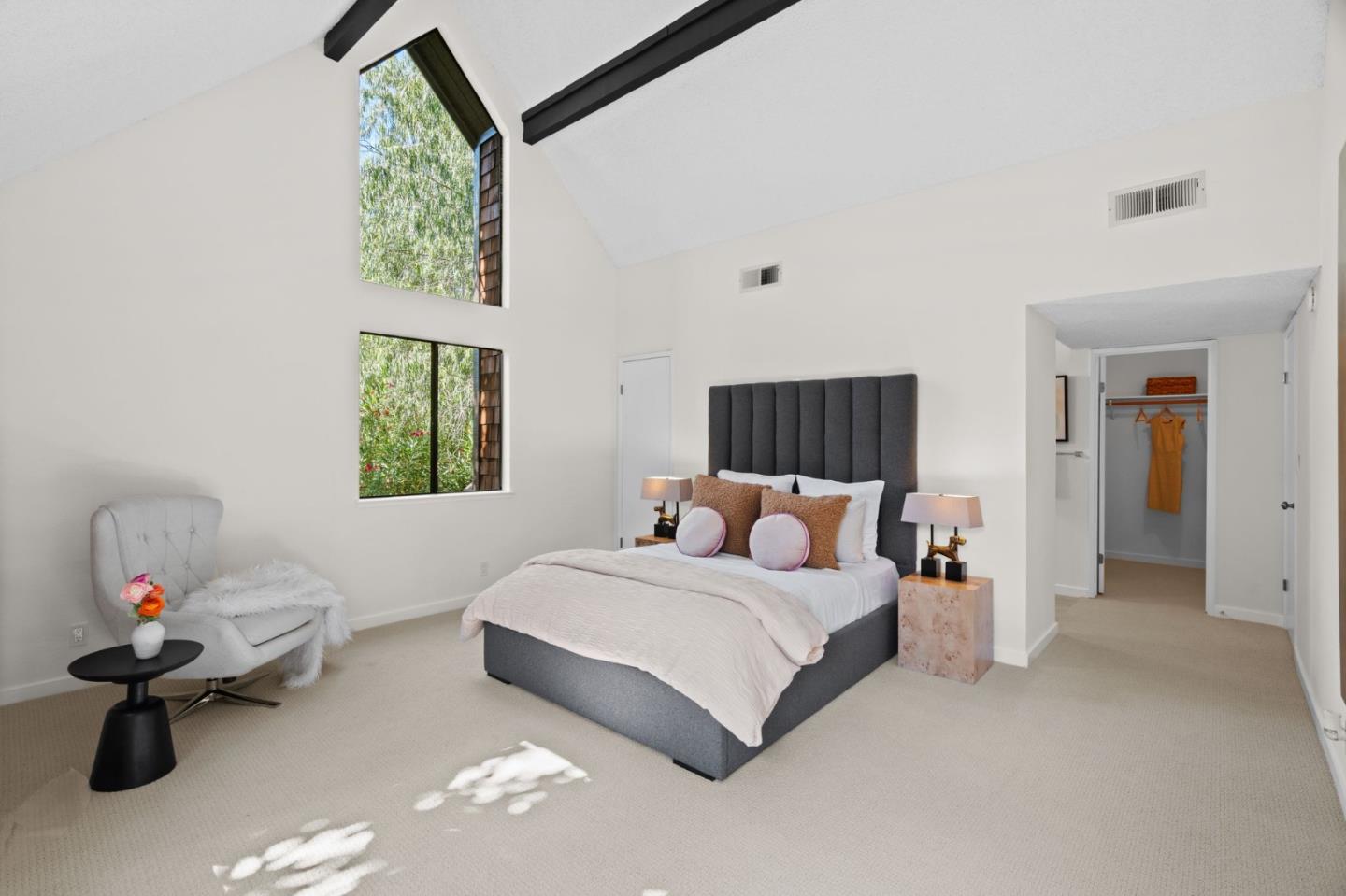 Detail Gallery Image 16 of 37 For 4132 Thain Way, Palo Alto,  CA 94306 - 2 Beds | 2 Baths