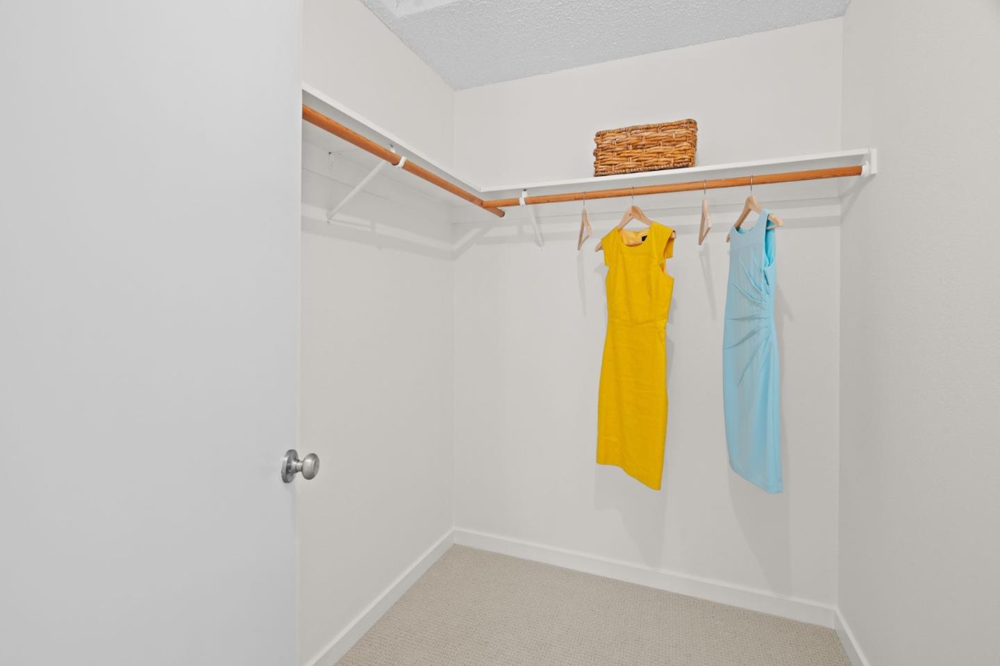Detail Gallery Image 17 of 37 For 4132 Thain Way, Palo Alto,  CA 94306 - 2 Beds | 2 Baths