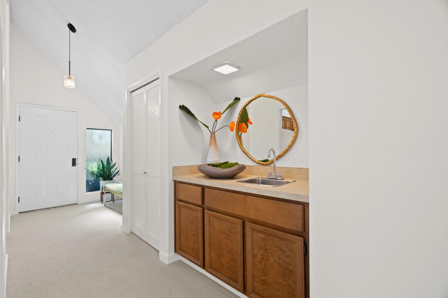 Detail Gallery Image 3 of 37 For 4132 Thain Way, Palo Alto,  CA 94306 - 2 Beds | 2 Baths