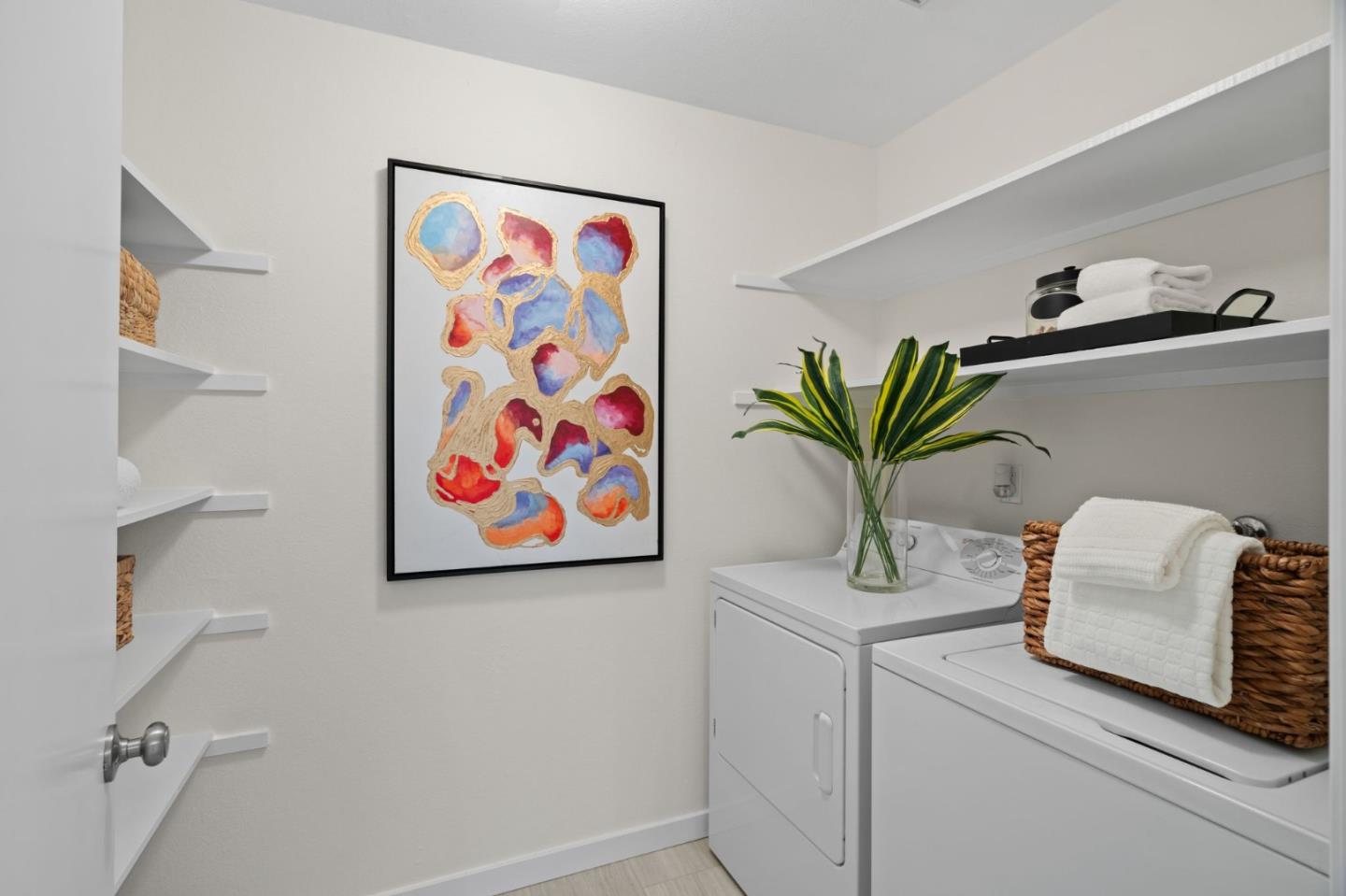 Detail Gallery Image 32 of 37 For 4132 Thain Way, Palo Alto,  CA 94306 - 2 Beds | 2 Baths