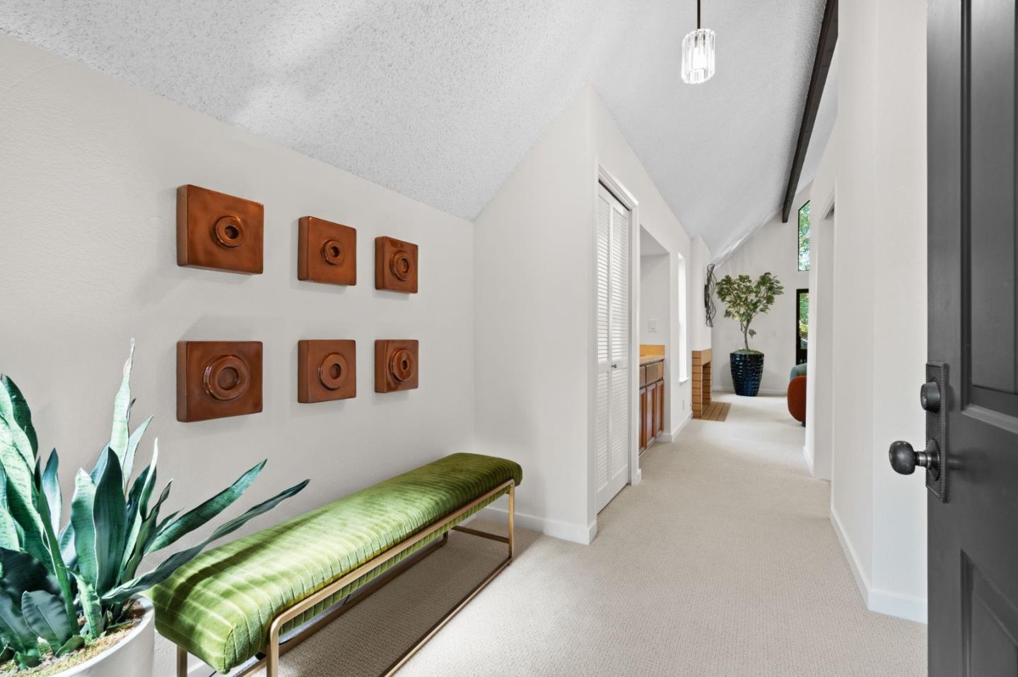 Detail Gallery Image 4 of 37 For 4132 Thain Way, Palo Alto,  CA 94306 - 2 Beds | 2 Baths