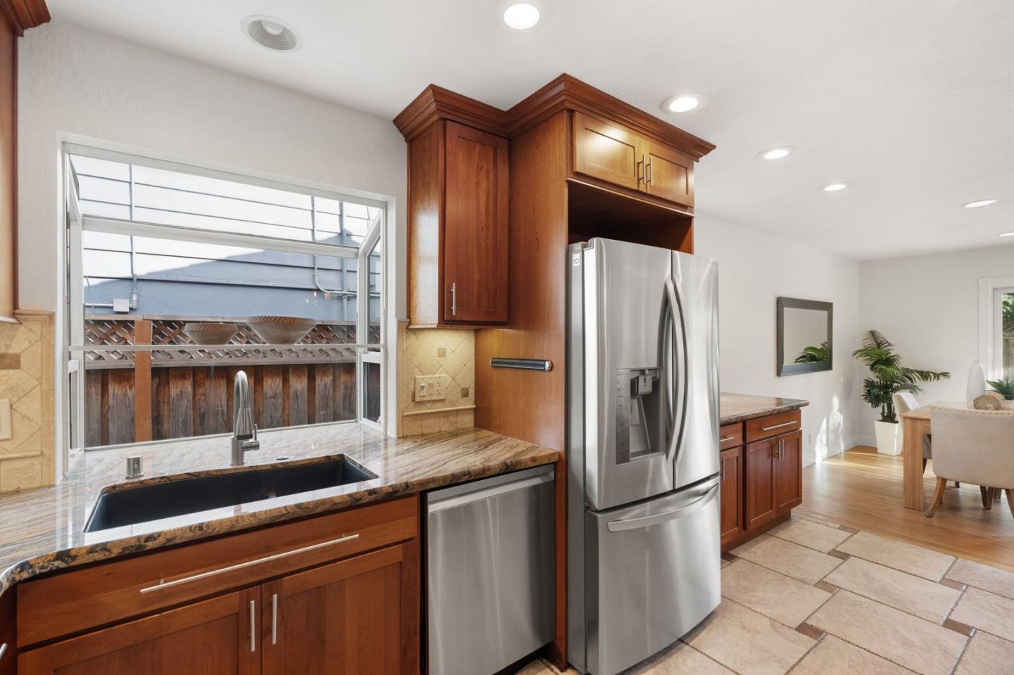Detail Gallery Image 15 of 37 For 1106 Viscaino Ave, Sunnyvale,  CA 94086 - 3 Beds | 2 Baths